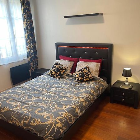 Appartement 3 Pieces En Face La Gare De クレイユ エクステリア 写真