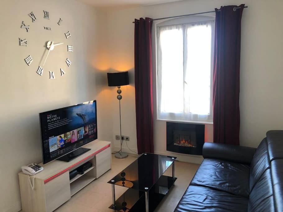 Appartement 3 Pieces En Face La Gare De クレイユ エクステリア 写真
