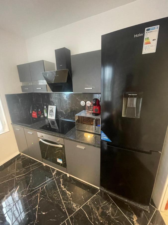 Appartement 3 Pieces En Face La Gare De クレイユ エクステリア 写真